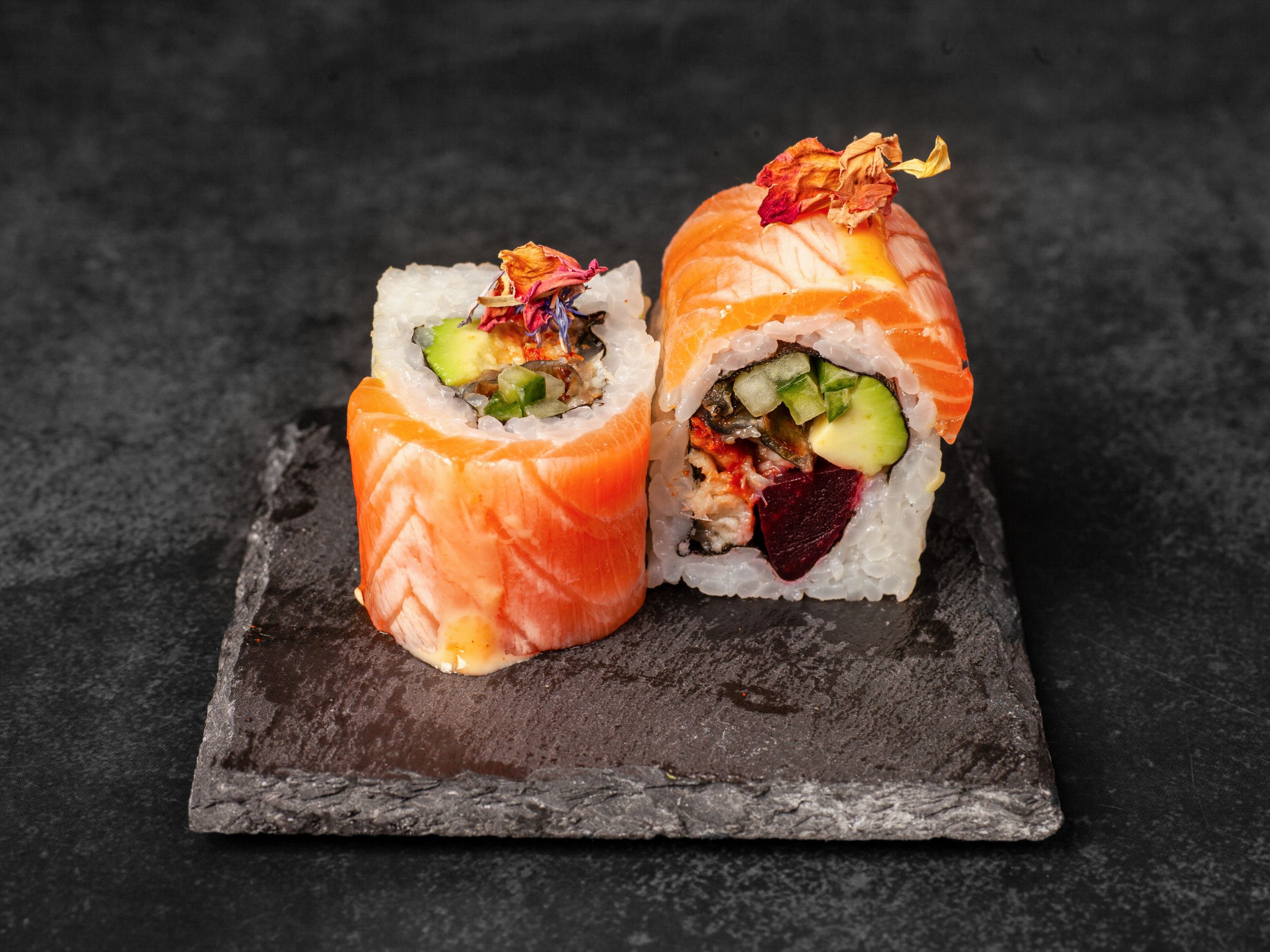 Unagi Salmon Roll